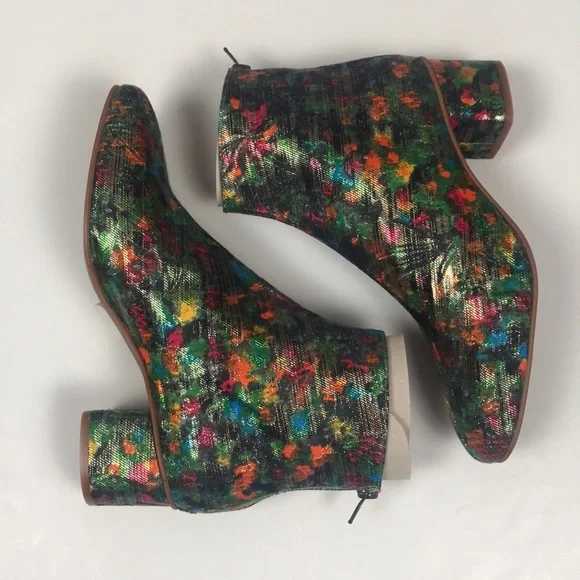 Anthropologie. Joyeux Ankle Boots. Green Motif. Size 40. - Picture 4 of 9